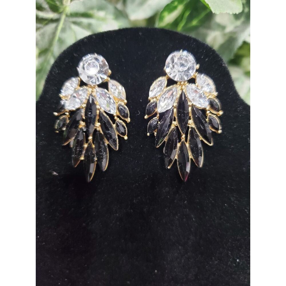 Women's Black Crystal Rhinestone Flower Shape Beautiful Gift Earrings Set